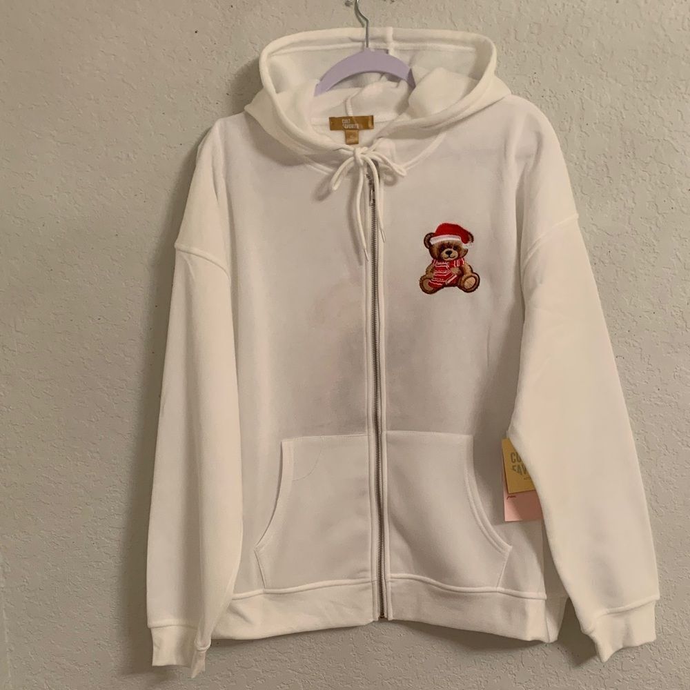 NWT Cult Favorite White Hoodie Embroidered Bear With Christmas Design Size XL